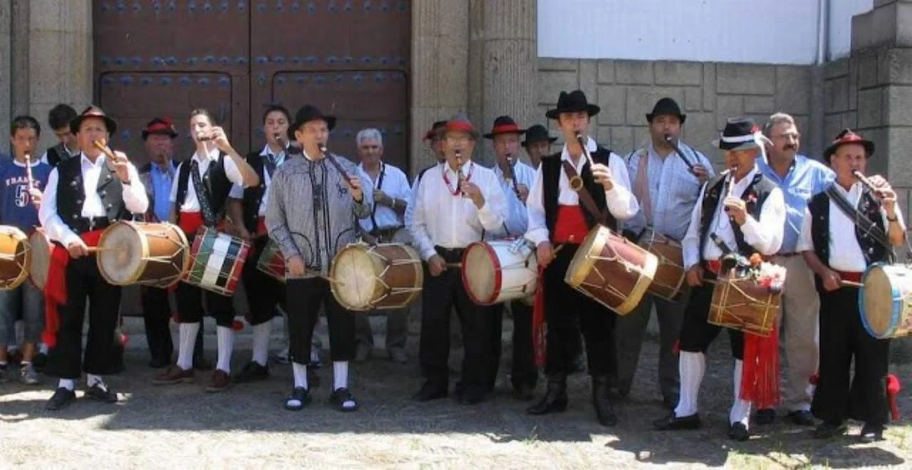 Folk Plasencia: Tamborileros Santiago Béjar